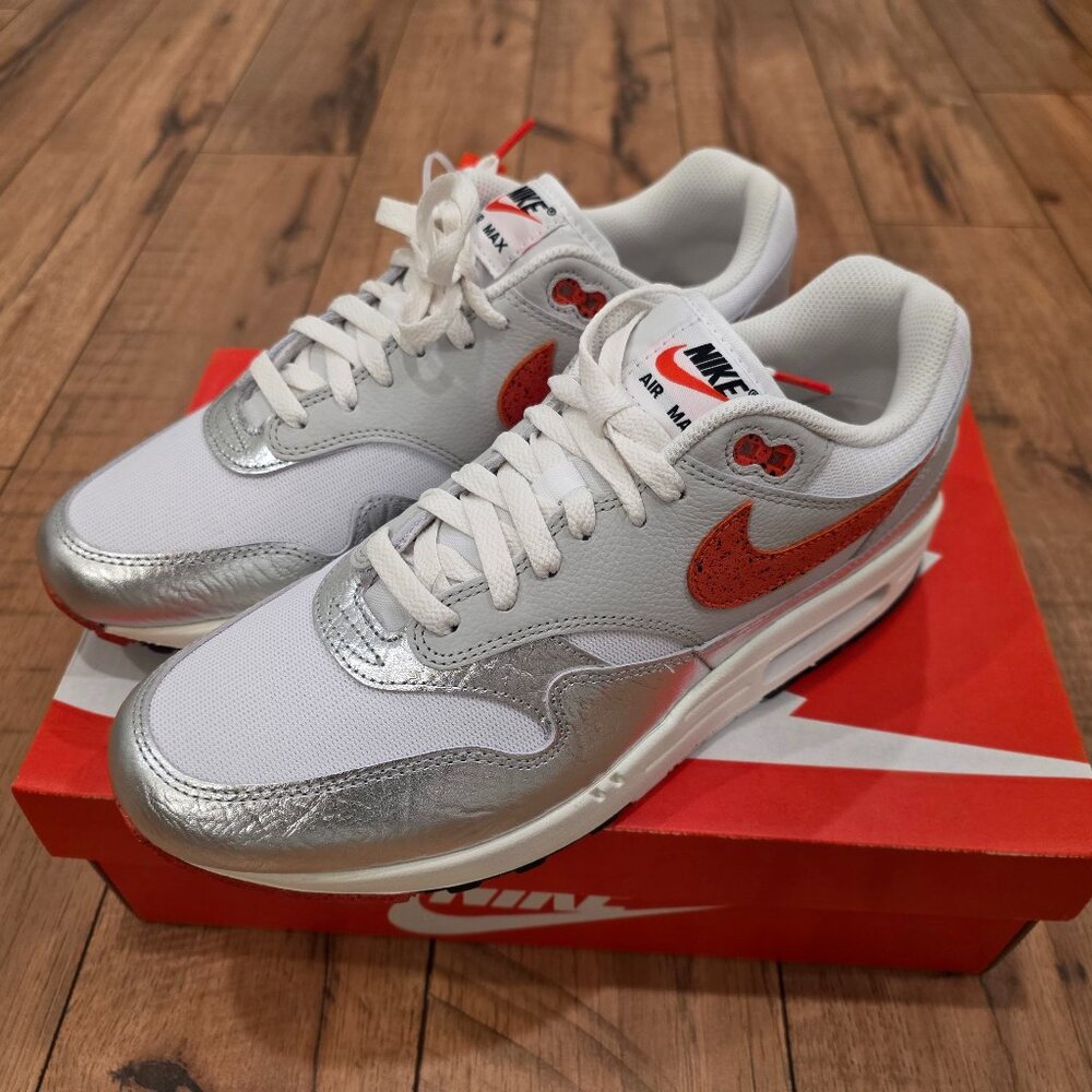 BRAND NEW NIKE AIR MAX 1 PREMIUM MENS SIZE 10